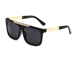 1 stcs zomer luxe zonnebril voor man vrouw unisex ontwerper goggle strand zonnebrillen retro klein frame luxe ontwerp UV400 topkwaliteit met doos brillen
