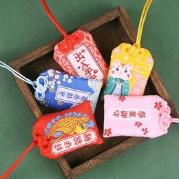 1 stks Traditionele Omamori Fortuin Huwelijk Liefde Succes In Wok Veiligheid Gezond Geluk Hanger Sleutelhanger Leuke Gift Present Kasfu308Y