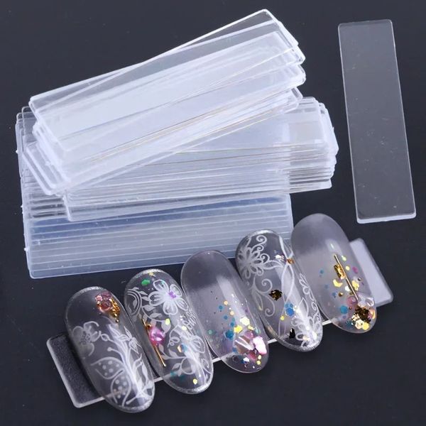 1set False Nail Tips Nail Art Display Stand Transparent Practice en acrylique Gel Polish Polister Strip Manucure Affichage des outils