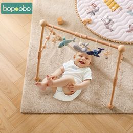 1set Natural Wooden Gym Gym mobile Plans en peluche Animal Pendant bébé Racether Teether Rodent Chaîne Hanging Kid Gift 240409