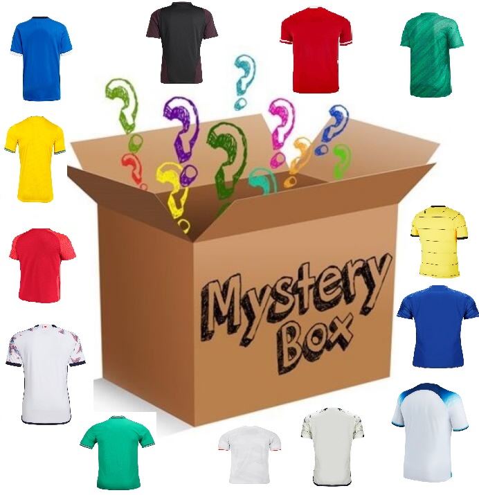 Voetbalshirts van nationale en clubs Mystery Boxes Opruimingspromotie Elk seizoen Shirts van Thaise kwaliteit Blanco of spelerstruien Allemaal nieuw met tags Met de hand geplukt Willekeurig