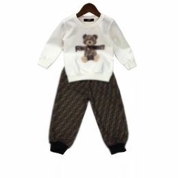 2-11 ans Ensembles de vêtements pour enfants Baby Boys Girls Garment Automne Modèle d'hiver Designer Pull de créateur Mabot pour enfants + pantalon Taille 100cm-160 cm B16