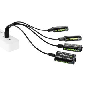 2 * 4800mwh pile de batterie Xbox 3.0V avec câble USB-C, pour les contrôleurs sans fil Xbox Gamepads Xbox One X / S / Elite Xbox Series X / S