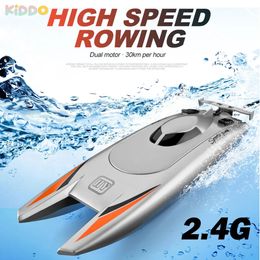 2.4g Barco RC Barco RC 30 km/h 4 CH High Speed ​​Remote Control Barco Remo Remo impermeable Restablecimiento RC Barco de bote Barco 240516