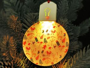 2,76 inch sublimatie ronde acryl lichte ornamenten met rood touw zonder batterij kerstboomversiering