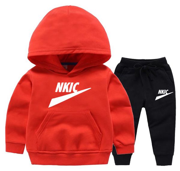 2-8Y haute qualité Enfants Rouge À Capuche Ensembles Survêtement Toddler Filles Sport Marque Logo Imprimé Hoodies Pantalon 2pcs Ensemble Bébé Garçons Enfant Vêtements