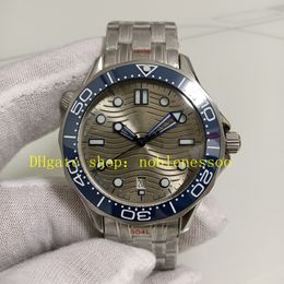 2 Color Mens Automatic Watches Real Photo Men Diver 300m Cadran gris 42 mm Bracelet en acier inoxydable fermoir Cal.8800 Mouvement Transparent arrière 007 Sport Watch