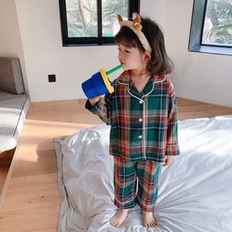 2 kleuren. Girls Turndown Collar Pyjama Sets. Toddler Kinderen Contrast Kleur Plaid Pyjama Set Cardigan Sleepwear. Kinderen voor Kleppen 240130