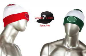 2 boîtes mystères de chapeaux Casquette de rugby ou bonnets Chapeaux Yakuda Assortiment aléatoire Casquettes de promotion de liquidation Mystique Boîte aveugle Boîte mystère Chapeau cueilli à la main au hasard Cadeau de Noël