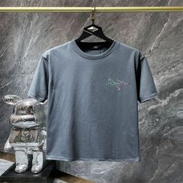 # 2 T-shirts pour hommes Polos T-shirts ronds col brodé et imprimé style polaire vêtements d'été avec rue pur coton wu005