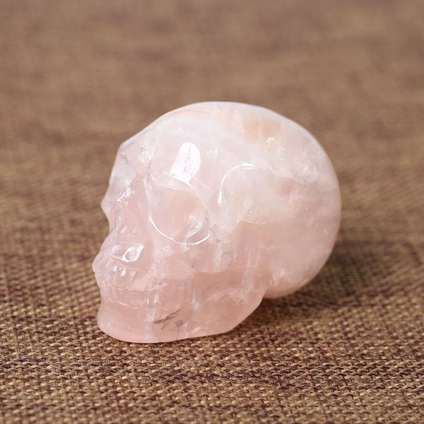 Spécimen de crâne en cristal de quartz rose décor de figurine Reiki de guérison