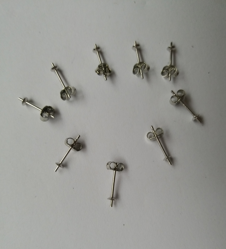 2 Paar (4 Stück)/Set Ohrstecker aus Sterlingsilber, 4 mm | Ohrringe mit Ohrsteckerfassung, Perlenschale und Sicherheitsrückseite in Ohrsteckerform