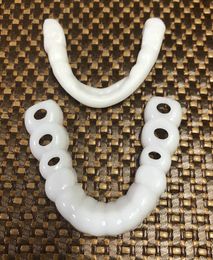 2 PCS Denture Braces artificielles Braces artificiels blanchissant les accolades de prothèse dentaires pour les femmes hommes et beauté Item2422859