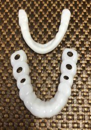 2 PCS Denture Braces artificielles Braces artificiels blanchissant les accolades de prothèse dentaires pour les femmes hommes et beauté Item7839874