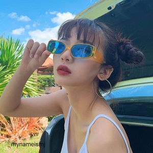 2 stks Fashion luxe designer 2019 nieuwe trend zonnebril doos wijde pijpen hiphop modeshow Qi Wei ster Zonnebril