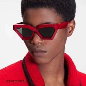 2 pcs Designer de luxe de mode Lunettes de soleil avancées Triangle 2023 Nouvelles lunettes de soleil Fashion Street Shoot Instagram Hip Hop Jump Di Lunettes de soleil