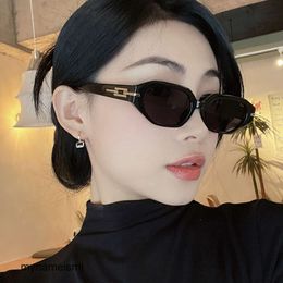 2 stuks mode luxe ontwerper Cai Xukuns dezelfde onregelmatige zonnebril 2023 nieuwe zonnebril geavanceerde gevoel straat foto zonnebrandcrème pittige meisje zonnebril
