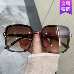 2 PCS Fashion Luxury Designer METER Nail Square Sunglasses 2021 Nouvelles lunettes de soleil de mode grand cadre
