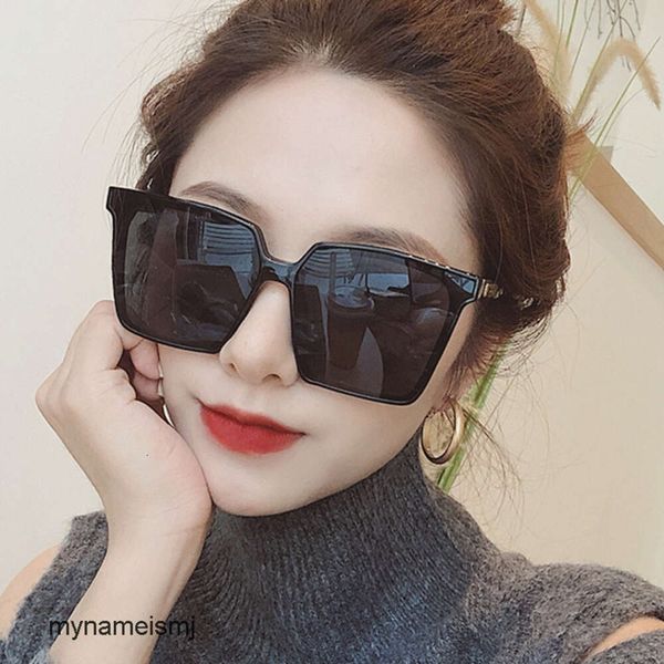 2 pièces mode luxe lunettes de soleil de créateur peinture carrée 2020 nouveau coréen grand cadre lunettes de soleil femmes rue Photo lunettes de soleil