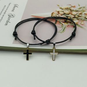 2 pièces/lot croix Couple Bracelet nouvelle mode blanc noir couleur bracelets porte-bonheur cadeau pour ami amoureux à la main bijoux à la mode