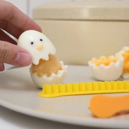 2 pcs couleur aléatoire fantaisie œufs cuits cutter œufs durs outils créatifs de la maison