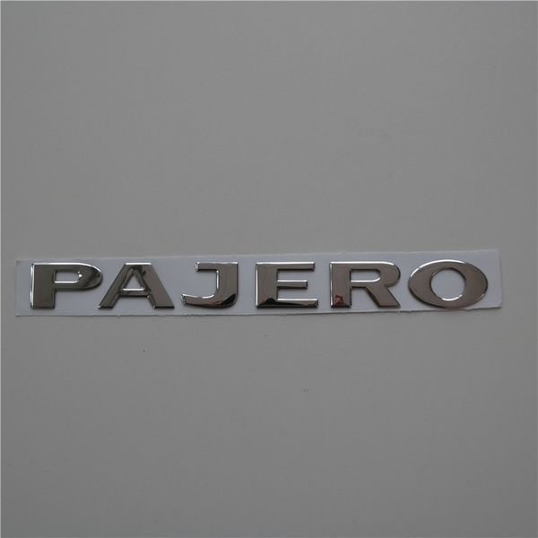 2 piezas / set ABS 3D Silver Pajero Car Emblem Badge Body side Logo Calcomanía Etiqueta trasera Accesorios Decoración 288J