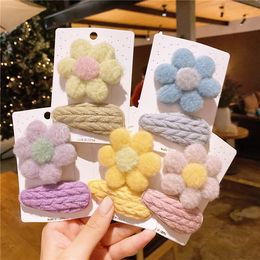 2 stks Winter Korea Kinderen haaraccessoires Mooie schattige kleurrijke pluche bloem haarspelden mode zoete meisje bb clip hoofddeksels