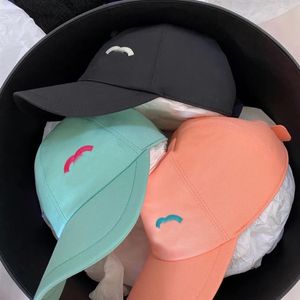 2-stijl unisex zomervakantie strand hoed tie-dye brief afdrukken hoogwaardige zon hoed dames wide-rand trend snoep kleur visser 332J