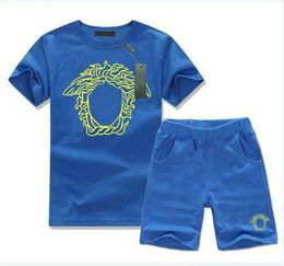 2 styles Nouveaux ensembles de vêtements pour enfants de style design pour les garçons et les filles d'été Costume de sport bébé vêtements à manches courtes pour enfants ensemble 2-8 T 7 couleurs