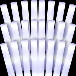 20/30 / 60pcs mousse blanche Sticks LED Light Light Glow bâtons applaudis
