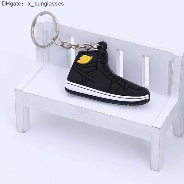 20 couleurs Designer Mini Silicone Baskets Porte-clés Hommes Femmes Enfants Porte-clés Cadeau Chaussures Porte-clés Sac À Main Chaîne Chaussure De Basket-Ball Porte-clés Prix En Vrac