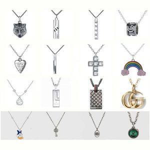 20% de réduction 2023 Nouveaux bijoux de mode de luxe de haute qualité pour collier en argent sterling utilisé pour les couples masculins et féminins grand double squelette fleur et clé d'oiseau tête de tigre