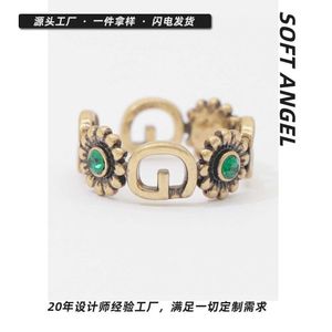 20% korting op 2023 Nieuwe luxe hoogwaardige mode -sieraden voor middeleeuwse vintage oude familie Emerald met goudlicht luxe open ring