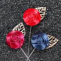 3 couleurs ￩pingles ￠ revers ￠ fleurs en satin massive avec feuilles dor￩es fleurs de rose boutonni￨re des combinaisons de mariage masculin accessoires