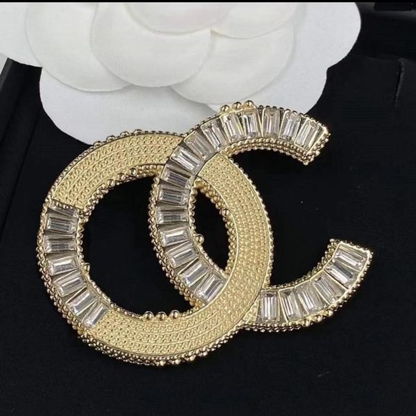 20 de style créateur broch marque c-letter broches broches femmes luxe élégant mariage fête joyeuse accessoires adorent cadeaux yy