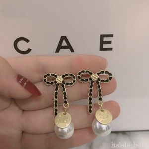 20 Style luxe concepteur boucle d'oreille marque lettre fleur boucles d'oreilles pour les femmes amoureux de la fête cadeau bijoux de fiançailles