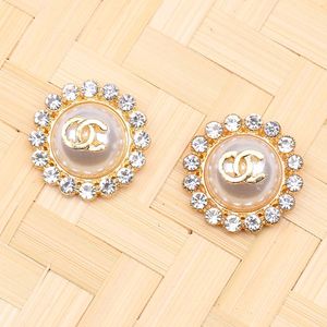 20 Estilo Mixto Pendientes de lujo Pendientes de diseñador de marca Pendientes chapados en oro de 18 quilates Mujeres Cristal Rhinestone Perla Pendiente Joyería del banquete de boda