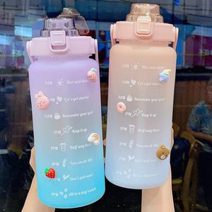 Botellas de agua Kawaii de 2000ml, botella Jumbo con marcador de tiempo, pegatina de paja, jarra de jugo de viaje deportiva de plástico, vasos portátiles bonitos para bebidas de gimnasio