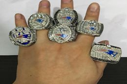 2001 2003 2004 2014 2017 2018 Massachusetts Foxborough Football Championship Ring para Fans Gifts 6pcs Set Man Ring2017658