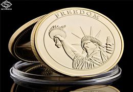 2001911 Rappelez-vous les attaques 1 World Trade Center Statue of Liberty Gold Godness pour le rappel de la collection d'histoire6818750