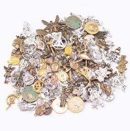 200 grammes Vintage couleur argent bronze or lot mixte mélange assortiment charmes pendentif pour bracelet boucle d'oreille collier bijoux à bricoler soi-même making5019413
