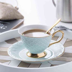 Juego de platillos de taza de café de cerámica de 200 ml con cuchara Amantes creativos de la moda Tazas de té de la tarde de porcelana Suite Desayuno Taza de leche T220810