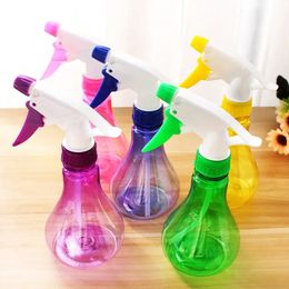 200 ml willekeurige kleur kappers oliekop spray fles plastic bloem water geven kan een kapper container haar schoonheidsgereedschap