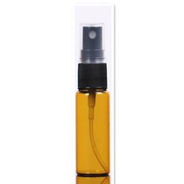 200 stks 15 ml Amber glazen spuitfles met zwarte witte fijne mistspuiten voor essentiële olie aromatherapie parfumfles lx1294