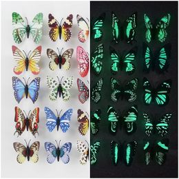 Stickers muraux papillon lumineux 3D de 200pcs lueur dans les décalcomanies sombres pour la maison de la chambre d'enfants Chambre Décoration DIY Art Walls Autocollant