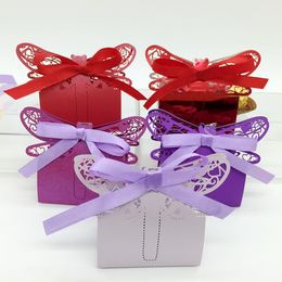 100 stks Laser Cut Hollow Dragonfly Candy Box Chocolates Dozen met Lint voor Bruiloft Baby Shower Gunst Gift
