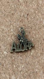 200 pièces lots Antique bronze alliage ALOHA charmes pendentifs pour la fabrication de bijoux Bracelet collier bricolage accessoires 21x14mm6791845