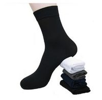 Großhandels-Männer Socken New HOT kühle Socken preiswertesten! 10Pairs / Lot Bambusfaser Sommer-Frühlings-Sport Classic Socke Freie Größe Fit For All