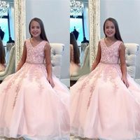 Şık Pembe Kız Yarışması Elbise V-Yaka Dantel Aplikler Kolsuz A-Line Çiçek Kız Elbise Ucuz Çocuk Balo Abiye vestidos 2020