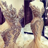 2022 Luxus Gold Abendkleider Spitze Kristallperlen Pailletten Sweep Zug Formale Braut Pageant Prom Gowns Custom Made